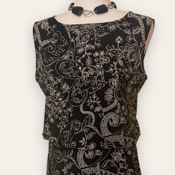 Max Studio blouse and skirt set - Picture 2 of 6